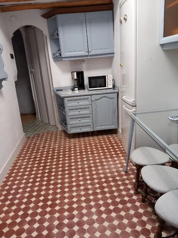 Vintage Granada Apartment